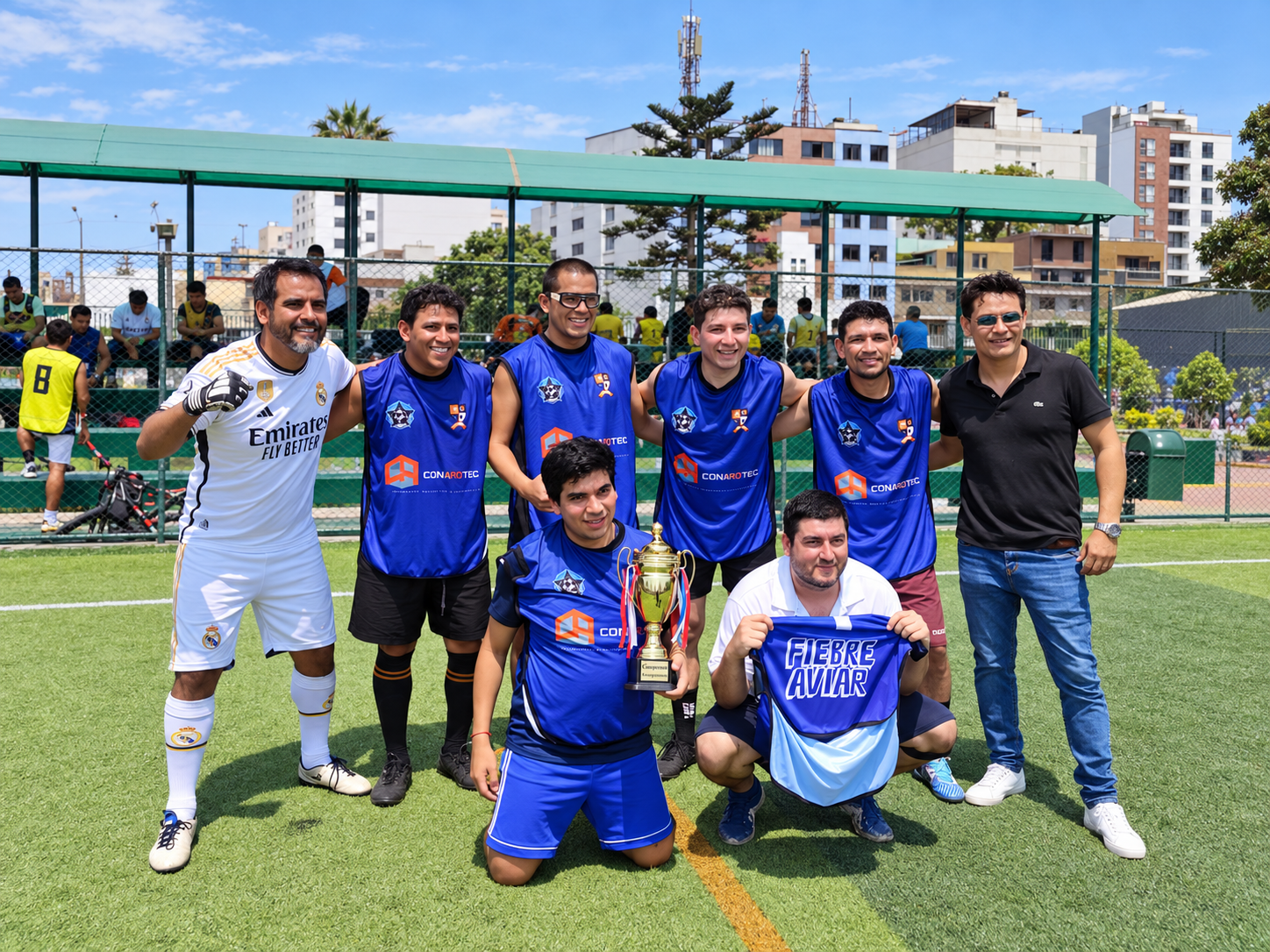 Jugadores compartiendo un momento MDP